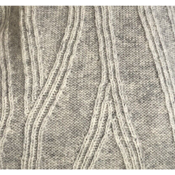 VINCE Wool Cashmere Sweater Sz M Gray Long Sleeve Split Waist - Picture 12 of 12